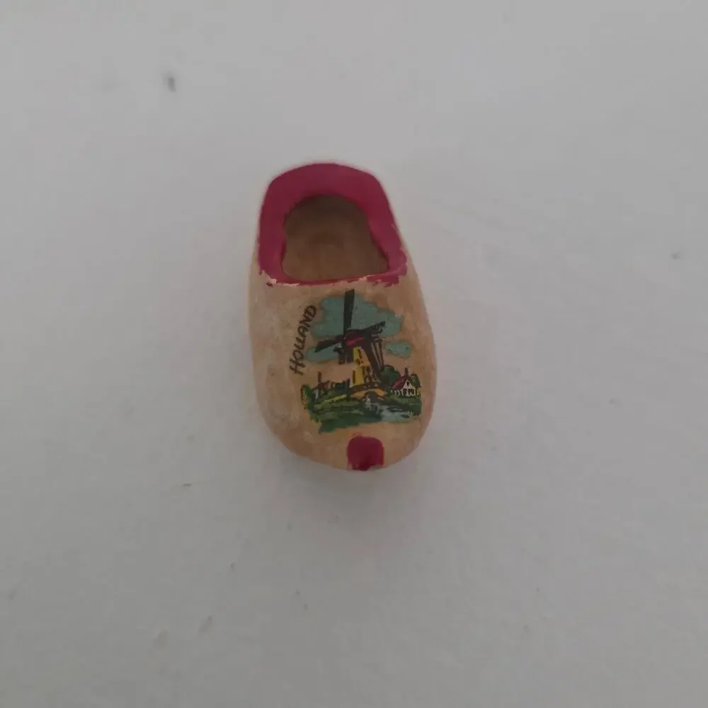 1 inch Dutch clog